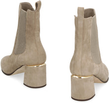 Carica l'immagine nel visualizzatore di Gallery, Chelsea boots The Sally 65 in suede