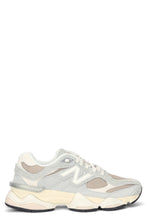Carica l'immagine nel visualizzatore di Gallery, Sneakers con inserti in pelle scamosciata 9060