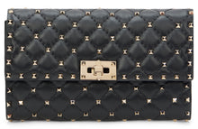 Carica l'immagine nel visualizzatore di Gallery, Clutch Rockstud