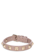 Carica l'immagine nel visualizzatore di Gallery, Bracciale Rockstud in pelle