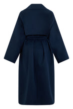 Load image into Gallery viewer, Long coat in virgin wool