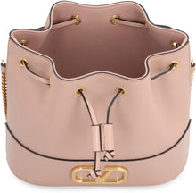 Carica l'immagine nel visualizzatore di Gallery, Valentino Garavani - Borsa a secchiello VLogo Signature in pelle