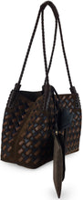 Carica l'immagine nel visualizzatore di Gallery, Borsa Tote Libra Small in pelle e suede intrecciata