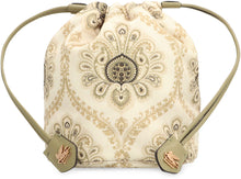 Carica l'immagine nel visualizzatore di Gallery, Pouch in raso