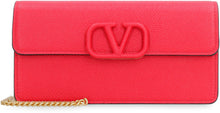 Carica l'immagine nel visualizzatore di Gallery, Valentino Garavani - Wallet on chain in pelle