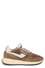 Carica l'immagine nel visualizzatore di Gallery, Sneakers in suede
