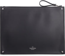Carica l'immagine nel visualizzatore di Gallery, Valentino Garavani - Clutch in pelle con logo