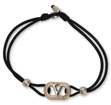 Carica l'immagine nel visualizzatore di Gallery, Bracciale con logo metallico