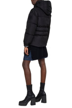 Load image into Gallery viewer, Tiac hooded down jacket