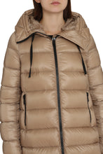 Load image into Gallery viewer, Suyen long down jacket