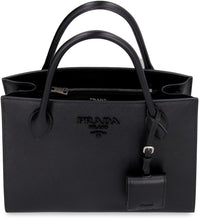 Carica l'immagine nel visualizzatore di Gallery, Borsa Prada Monochrome in pelle saffiano
