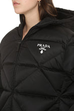 Carica l'immagine nel visualizzatore di Gallery, Piumino-bomber con cappuccio