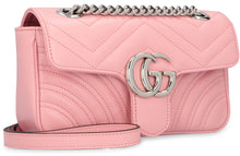 Carica l'immagine nel visualizzatore di Gallery, Mini-bag GG Marmont in pelle matelassé