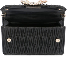 Carica l'immagine nel visualizzatore di Gallery, Pochette Miu Lady in pelle matelassé