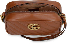 Carica l'immagine nel visualizzatore di Gallery, Camera-bag GG Marmont in pelle matelassé