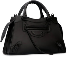 Carica l'immagine nel visualizzatore di Gallery, Borsa a mano Neo Classic City in pelle