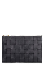 Carica l'immagine nel visualizzatore di Gallery, Pouch in pelle