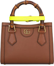 Carica l'immagine nel visualizzatore di Gallery, Mini-bag Gucci Diana in pelle