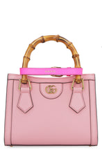 Carica l'immagine nel visualizzatore di Gallery, Mini-bag Gucci Diana in pelle