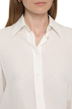 Carica l'immagine nel visualizzatore di Gallery, Camicia in crêpe di seta