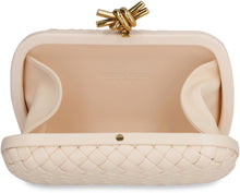 Carica l'immagine nel visualizzatore di Gallery, Pochette Knot in pelle