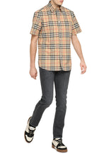 Carica l'immagine nel visualizzatore di Gallery, Camicia in cotone con maniche corte