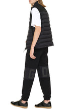 Carica l'immagine nel visualizzatore di Gallery, Gilet imbottito con chiusura a zip