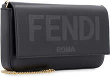 Carica l'immagine nel visualizzatore di Gallery, Wallet on chain in pelle