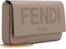 Carica l'immagine nel visualizzatore di Gallery, Wallet on chain in pelle