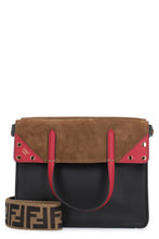 Carica l'immagine nel visualizzatore di Gallery, Borsa Fendi Flip in pelle e suede