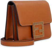 Carica l'immagine nel visualizzatore di Gallery, Mini borsa a tracolla Fendi Fab in pelle