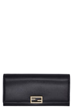 Load image into Gallery viewer, Leather wallet on chain