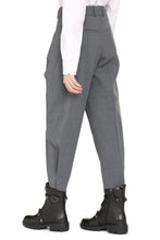 Carica l'immagine nel visualizzatore di Gallery, Pantaloni cropped-lenght