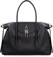 Carica l'immagine nel visualizzatore di Gallery, Tote bag Antigona Soft Lock in pelle