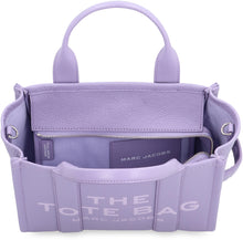 Carica l'immagine nel visualizzatore di Gallery, The Small Tote in pelle
