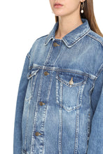 Carica l'immagine nel visualizzatore di Gallery, Giacca in denim slavato