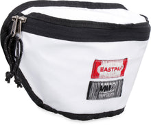 Carica l'immagine nel visualizzatore di Gallery, MM6 x Eastpak - Marsupio in tela
