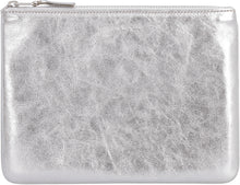 Load image into Gallery viewer, Logo detail flat leather pouch