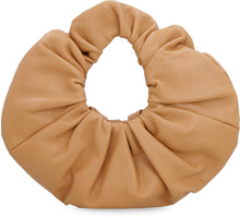 Carica l'immagine nel visualizzatore di Gallery, Borsa Mini Scrunchie in pelle