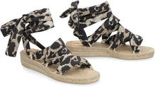 Carica l'immagine nel visualizzatore di Gallery, Diane von Furstenberg X Castaner - Sandali Paloma con zeppa

