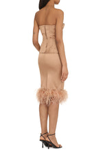 Load image into Gallery viewer, Satin skirt

