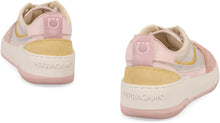 Carica l'immagine nel visualizzatore di Gallery, Sneakers low-top in suede e tessuto
