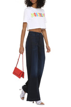Carica l'immagine nel visualizzatore di Gallery, T-shirt crop con logo
