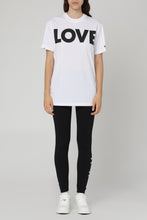 Carica l'immagine nel visualizzatore di Gallery, T-shirt girocollo in cotone
