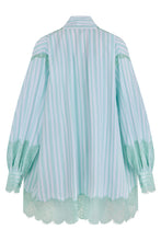 Carica l'immagine nel visualizzatore di Gallery, Camicia oversize con dettagli in pizzo
