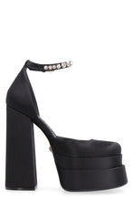 Load image into Gallery viewer, Medusa Aevitas satin pumps
