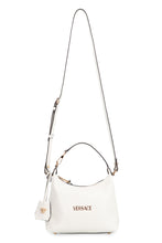 Carica l'immagine nel visualizzatore di Gallery, Borsa hobo Versace Tag in pelle con logo in rilievo
