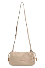 Carica l'immagine nel visualizzatore di Gallery, Mini borsa Versace Tag in pelle
