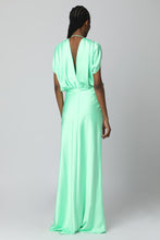 Carica l&#39;immagine nel visualizzatore di Gallery, Abito Dolcetto in raso
