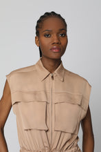 Carica l'immagine nel visualizzatore di Gallery, Jumpsuit Utility in crepe
